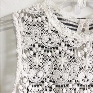NWOT "Serengeti" crochet mock neck tank top